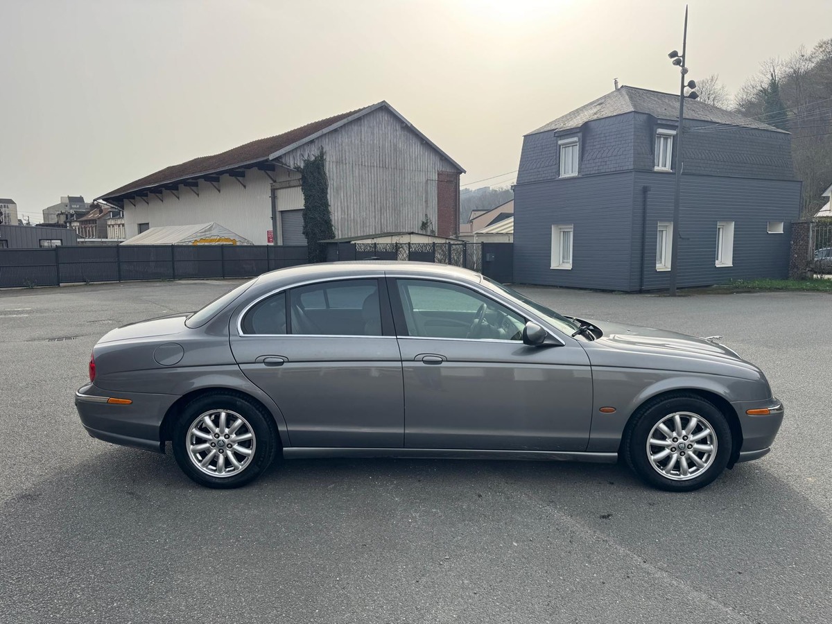 Jaguar S-Type 3.0 V6