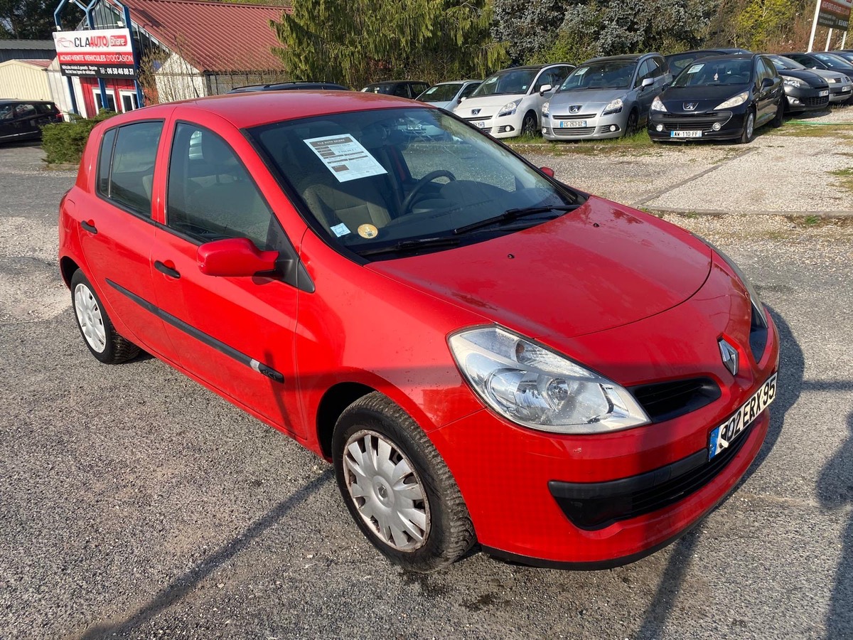 RENAULT Clio III 1ère main 1.5 dci 85cv 200085kms