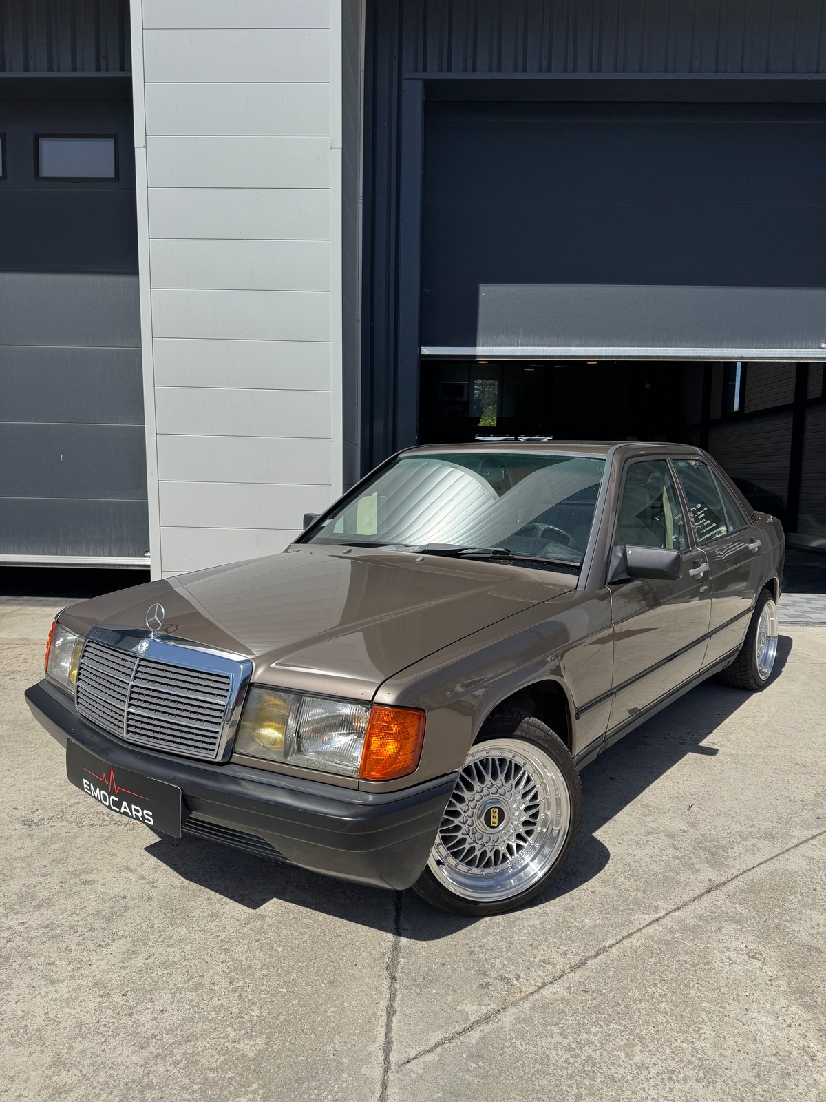 MERCEDES 190 E 2.0 122CV BVM5 W201