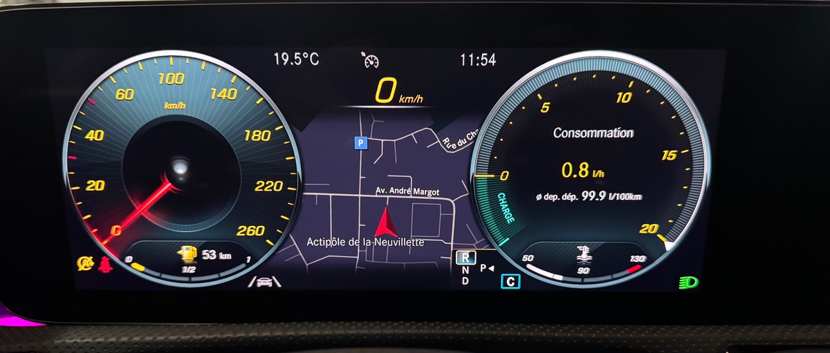 Mercedes-Benz Classe A Berline 200 AMG LINE 7G-DCT + TOIT OUVRANT