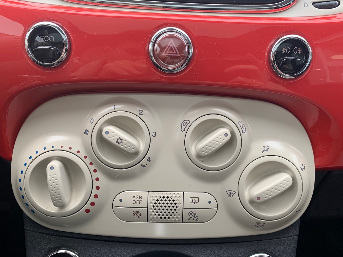 Fiat 500 85 ch | LOUNGE | Uconnect Radio 5" NAV LIVE | Radar de stationnement AR | Toit panoramique