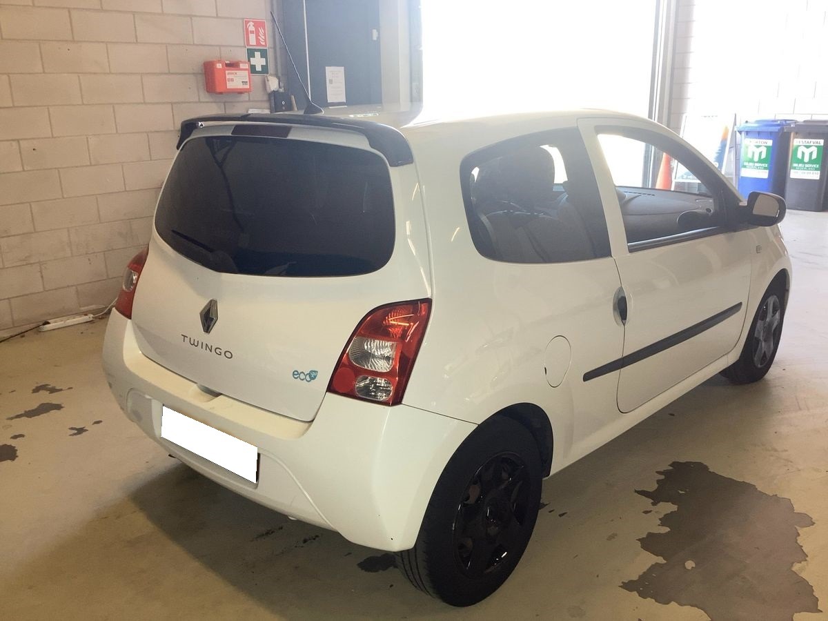 RENAULT Twingo II 1.2i 16v 75 Dynamique