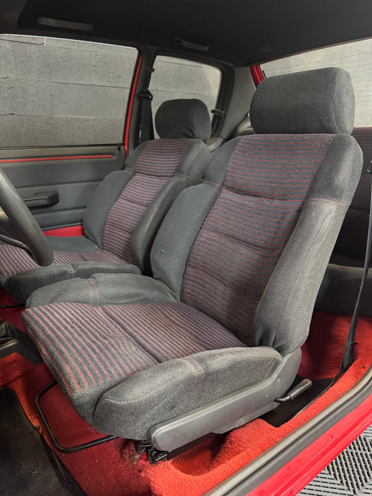 Peugeot 205 1.6 GTi 115