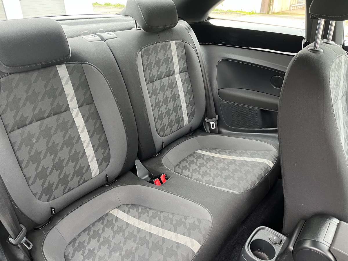 Volkswagen Beetle 1.2 TSI 105ch Coccinelle, Suivi complet, CarPlay, Caméra de recul, GPS