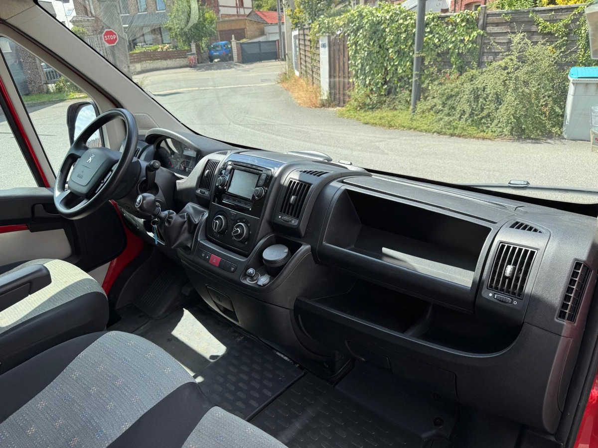Peugeot Boxer II 3.0 HDI 180cv pack clim L3H2 vitré - Deuxième main - Boite manuelle