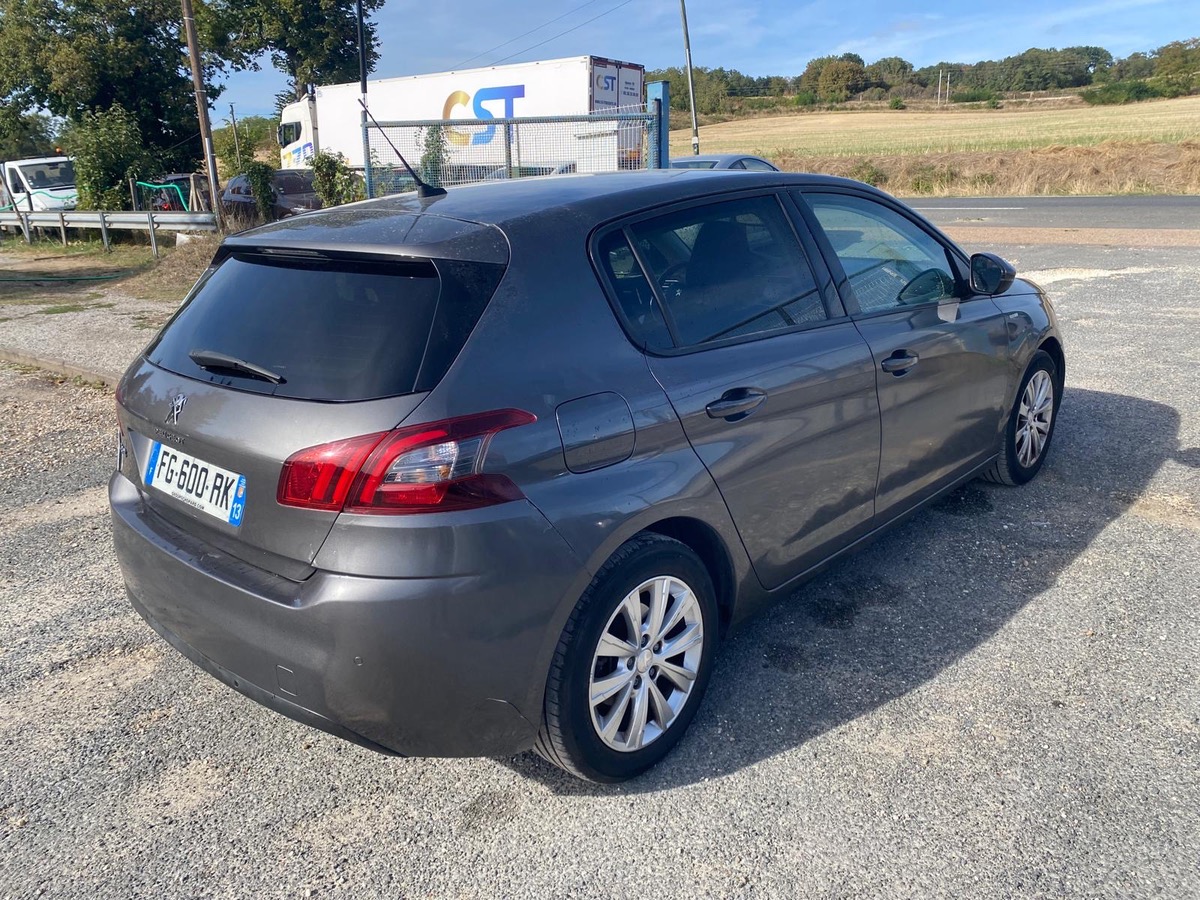 Peugeot 308 1.5 bluehdi 130cv boite auto