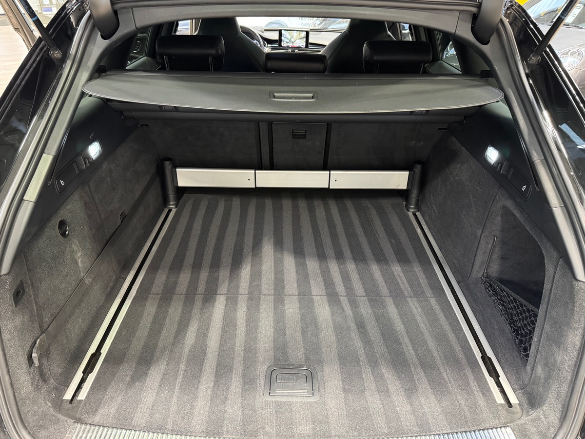 Audi RS6 C7 AVANT PERFORMANCE 605 QUATTRO TIPTRONIC TO/UHD/CAM/FULL 1ERE MAIN vww