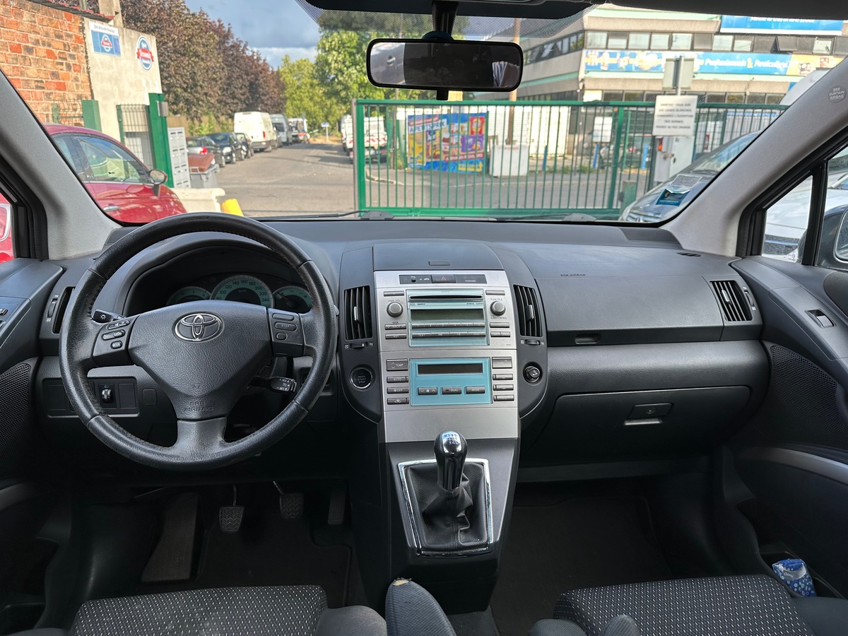 Toyota Verso 2.0 D-4D 136 CV 4X san frais 
