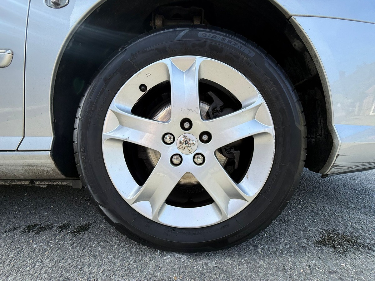 Peugeot 407 2.0 HDI 135CH PREMIUM PACK  / REVISEE / GARANTIE