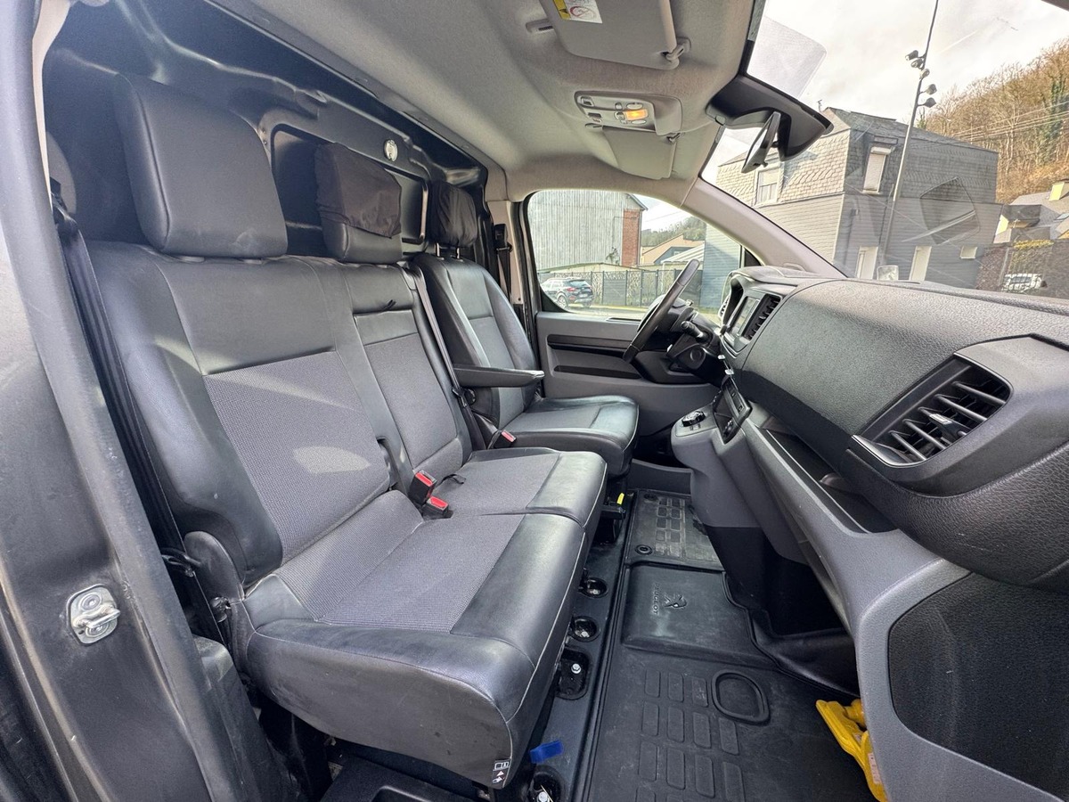 Peugeot Expert 2.0 blue-hdi 177cv EAT8 Fourgon Long - Première main