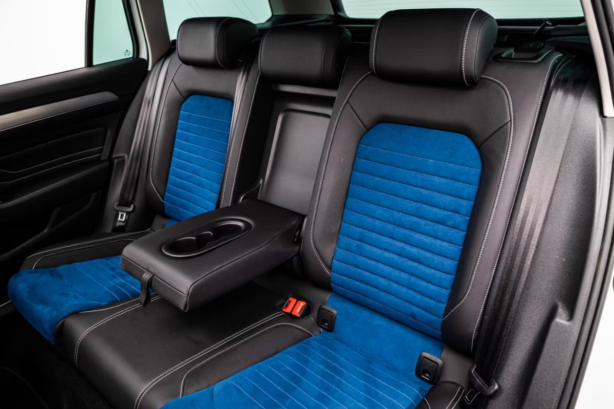 Volkswagen Passat SW VIII 2.0 TDI EVO 200ch Elegance 4Motion DSG7 Toit ouvrant Attelage