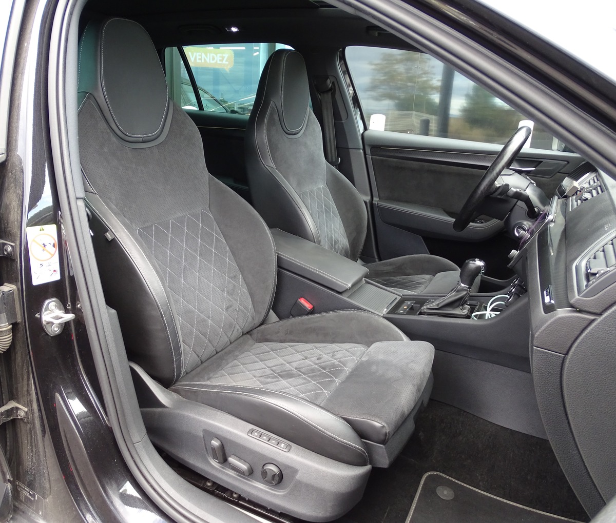 Skoda Superb III (2) COMBI 2.0 TDI 190 SCR SPORTLINE DSG7