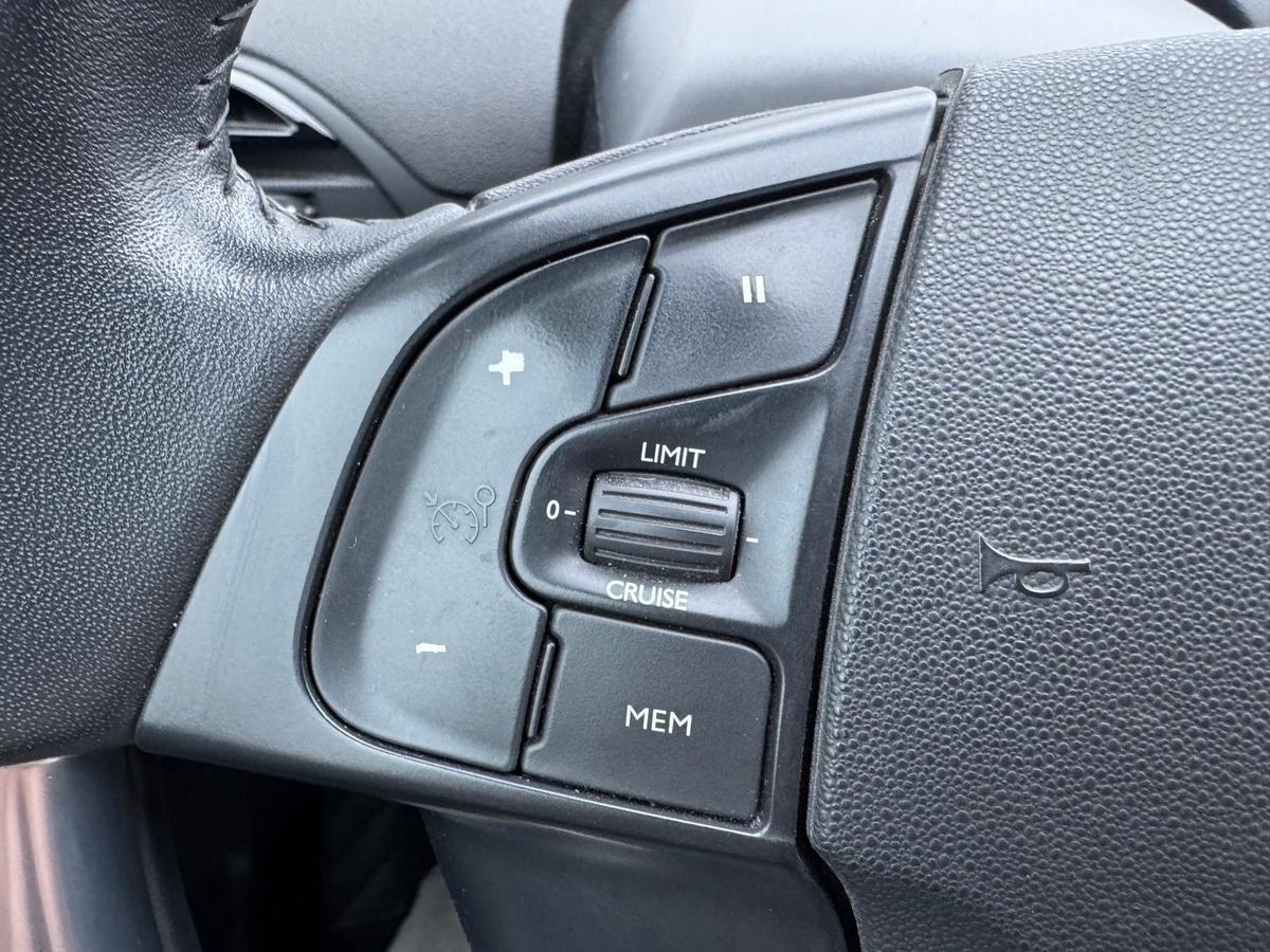 Citroën C4 SpaceTourer 1.2 130CV S&S LIVE - Première main