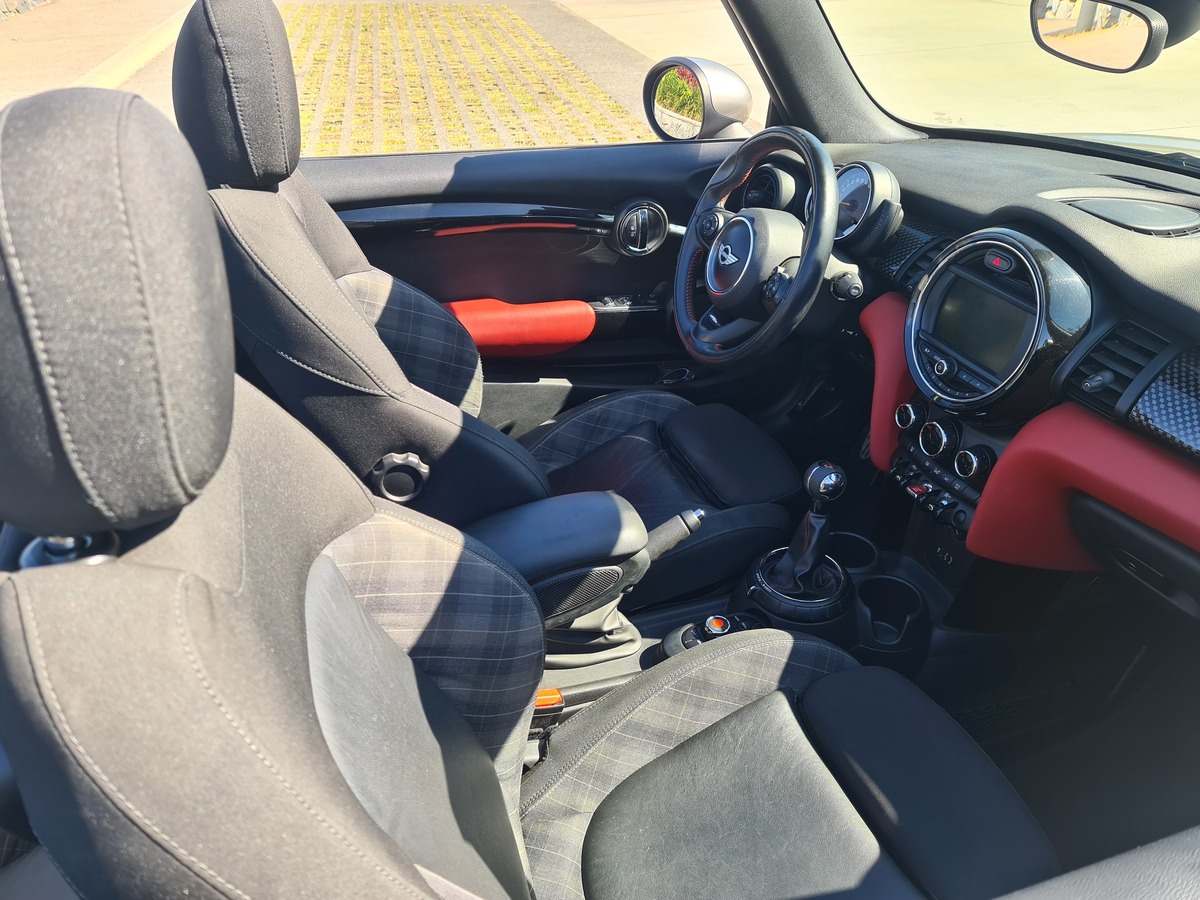 Mini Minicooper JOHN COOPER WORKS Cabriolet 195CV