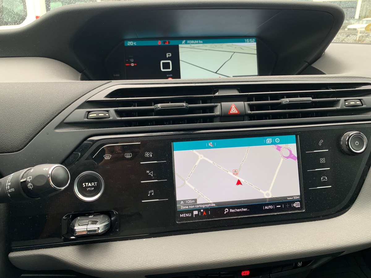 Citroën C4 Picasso FEEL | Mirror Screen | GPS Cartographique | Radar de station. AR & AV | Attelage.