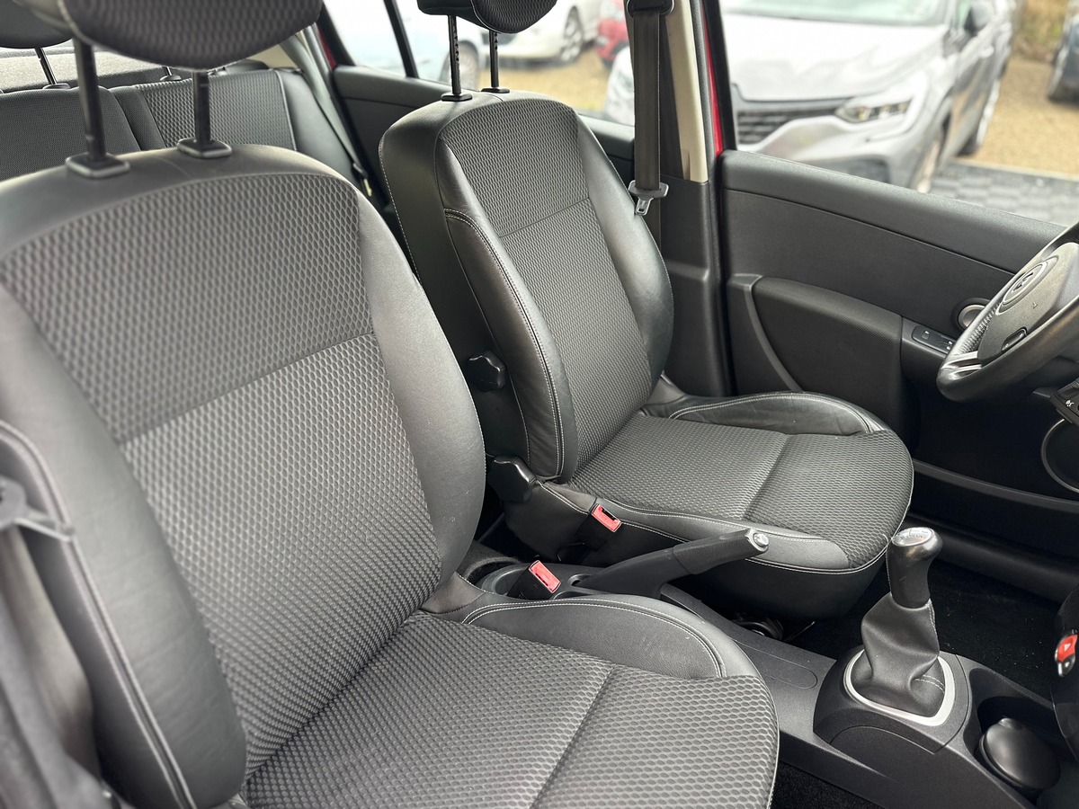 RENAULT Clio Phase 2 1.2 TCe 101 cv COURROIE OK  - RIEN A PREVOIR - CLIM AUTO - IDEAL JEUNE PERMIS