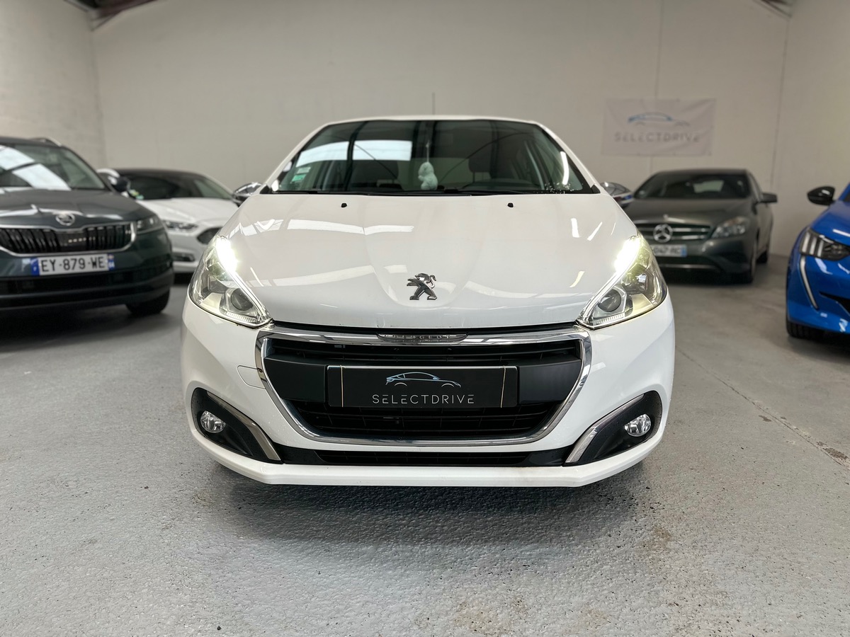 Peugeot 208 1.2 PURETECH 82cv STYLE 5P