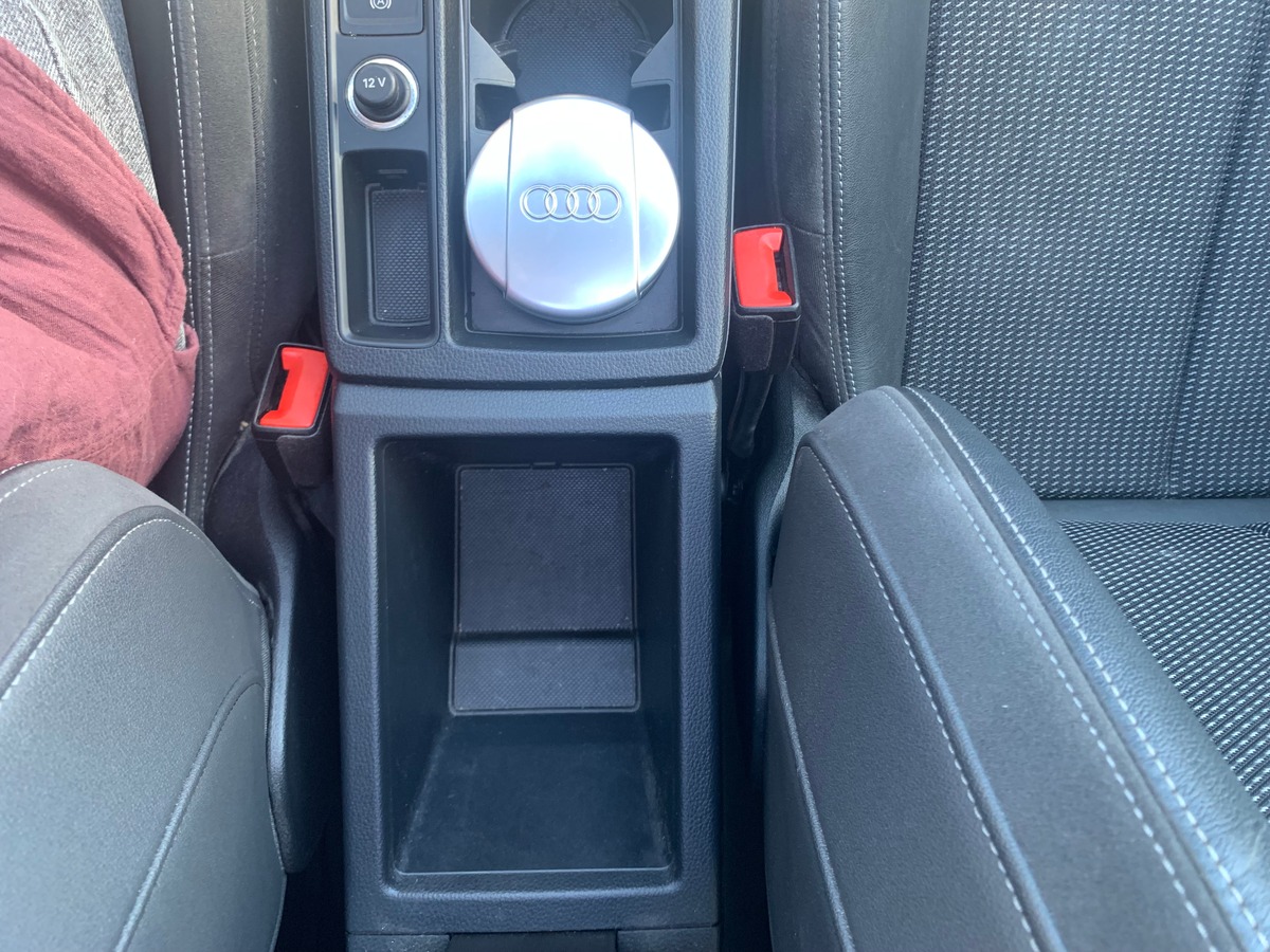 Audi Q3 150 ch | S line | Toit ouvrant | Caméra de recul | Apple car play | Attelage | Régulateur