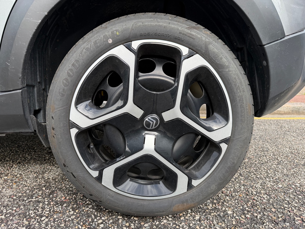 Citroën C3 IV 1.2 TURBO BVM6 100 cv