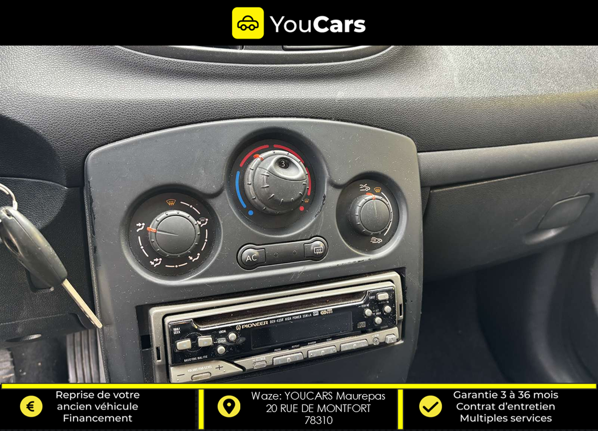 RENAULT Clio 3 III 5 Portes 1.2 i 75 cv IDEAL JEUNE PERMIS ENTRETIEN A JOUR