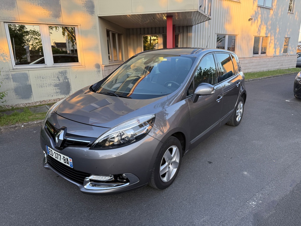 RENAULT Scenic 1.5 DCI 110 CV Zen en 4X 
