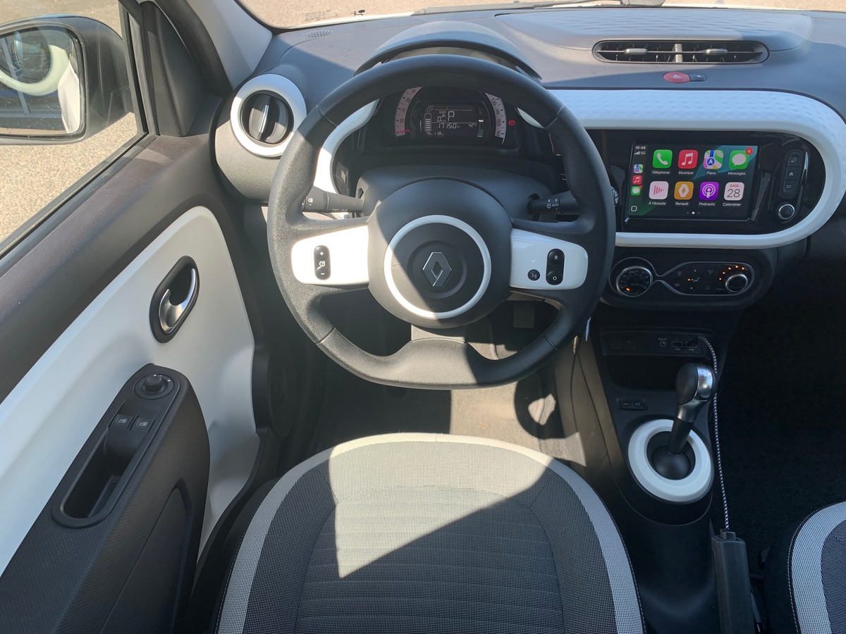 RENAULT Twingo EQUILIBRE |  Aide au parking arrière | Apple car play | Premiére main