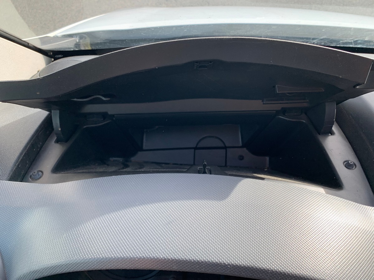 Peugeot Partner 100 ch | 5 Places | GPS | Climatisation | Attelage | Roue secours | Apple car play