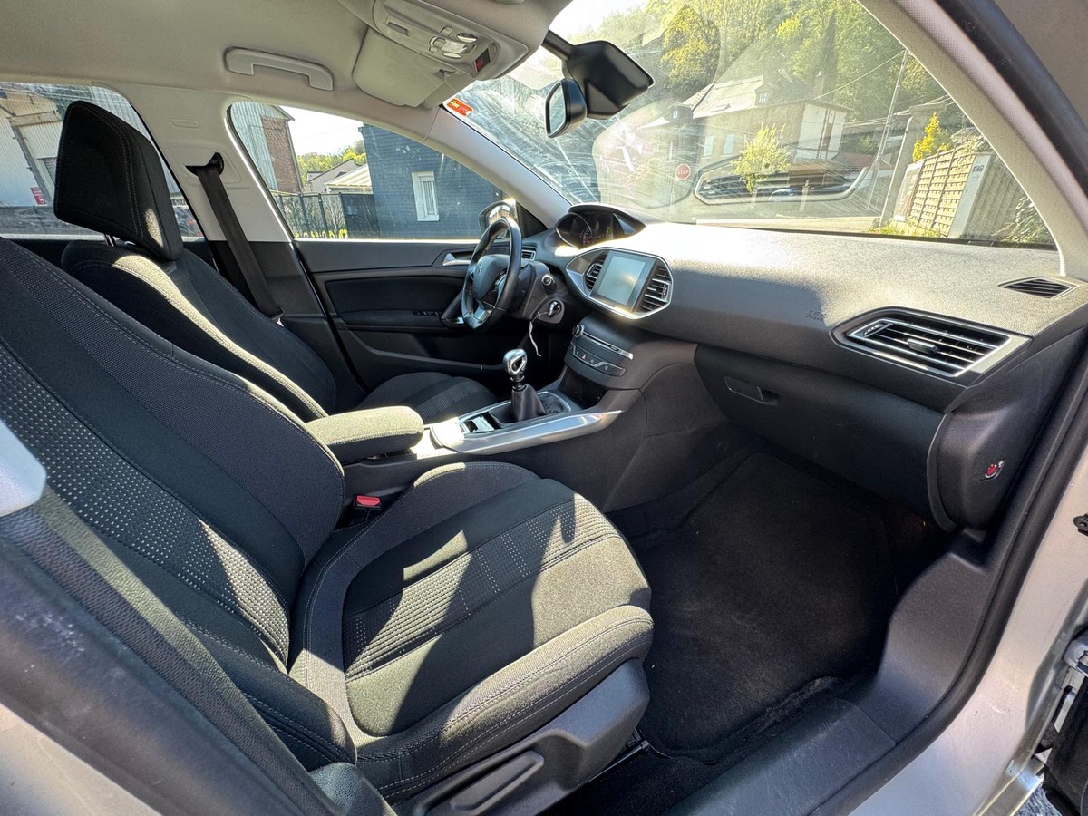 Peugeot 308 1.6 Blue-Hdi 120cv Allure - Garantie - première Main