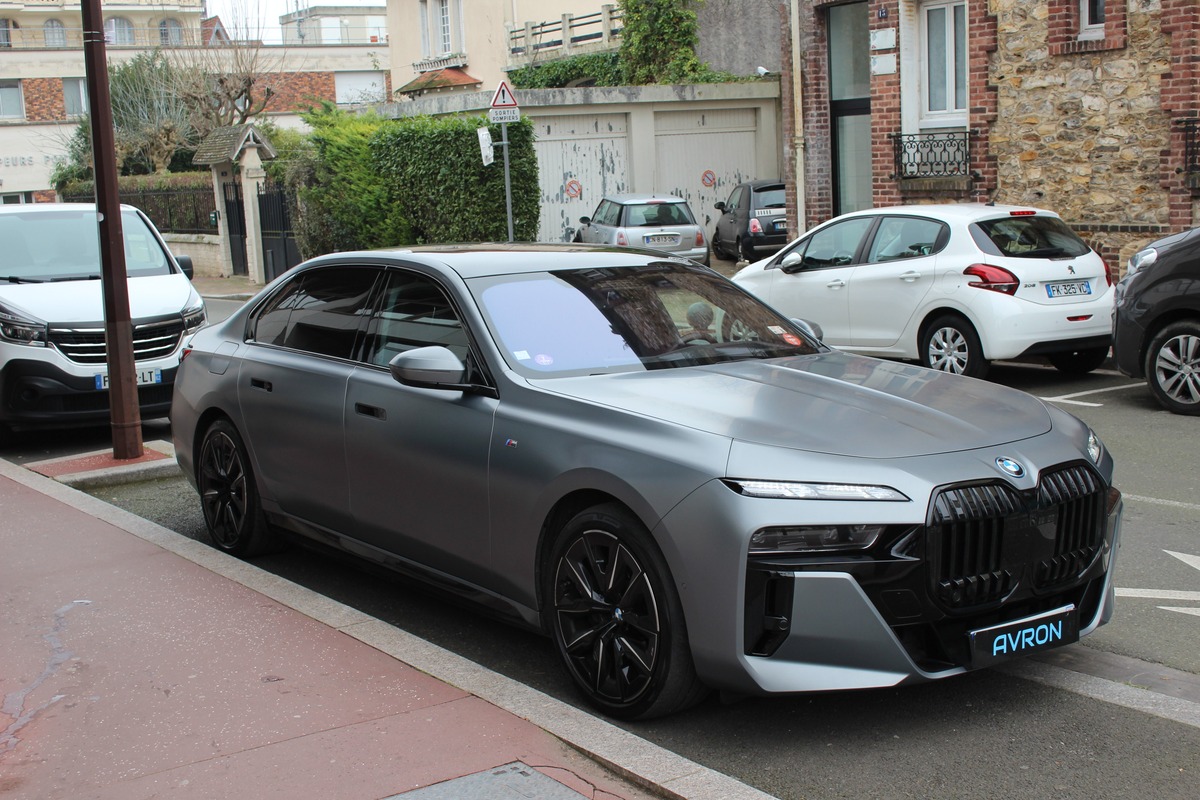 Bmw Série 7 (G70) 750E XDRIVE 490 M SPORT BVA8 FULL Options