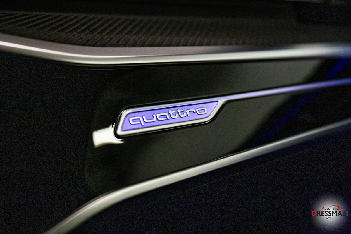 Audi RS6 Avant 4.0 V8 TFSI 600ch quattro tiptronic/B&O/Prep attelage/Caméra 360