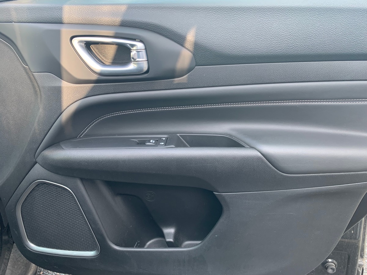 Jeep Compass 130 | (2) 1.6 MJET | Night Eagle | Attelage | GPS | Régulateur vitesse | Apple car Play