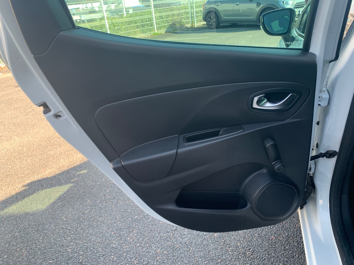 RENAULT Clio IV 75 chevaux | Limited | Caméra de recul | GPS | Bluetooth | Régulateur de vitesse