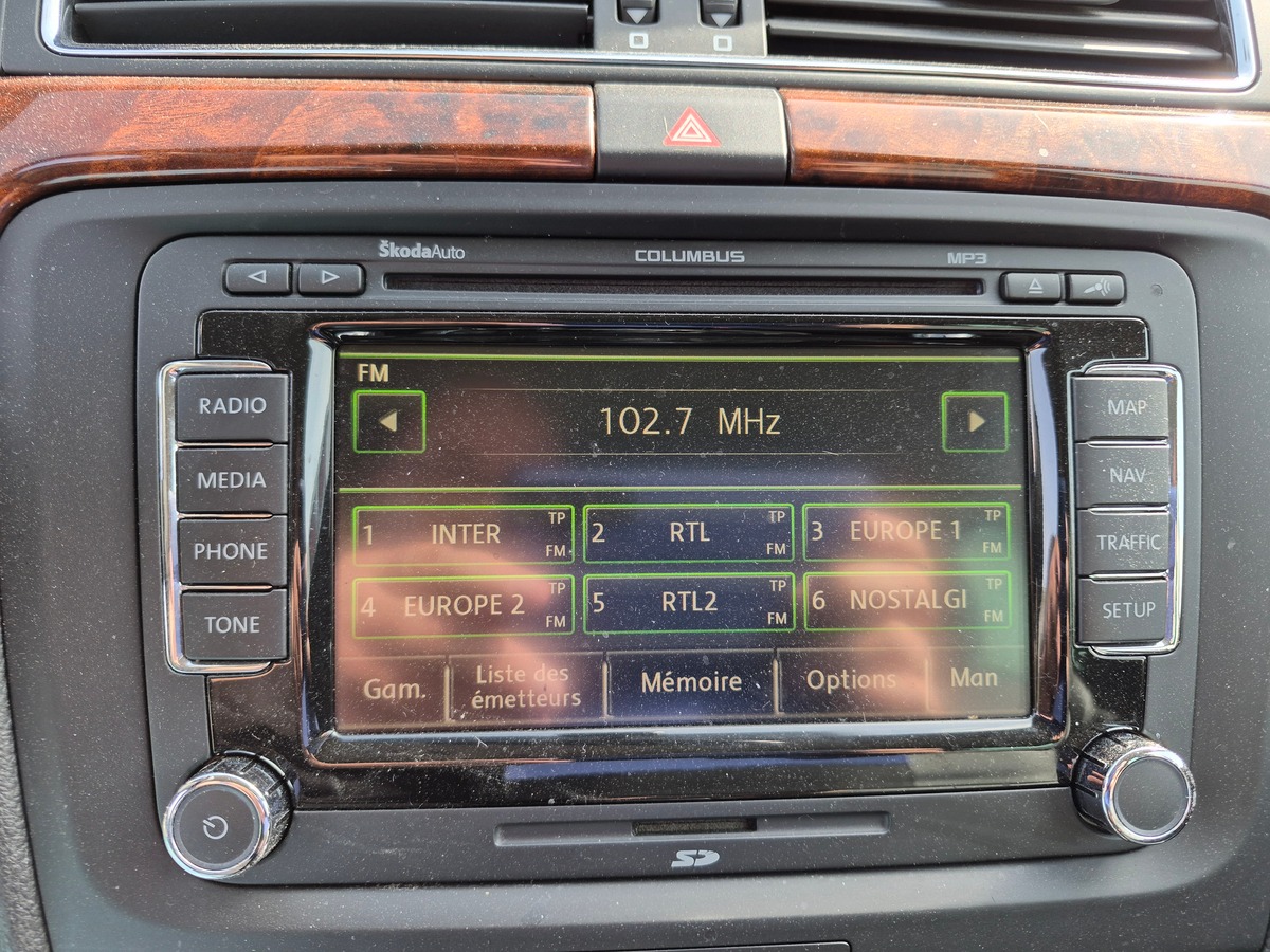 Skoda Superb Combi II 2.0 TDI 170 CR FAP PRAHA DSG