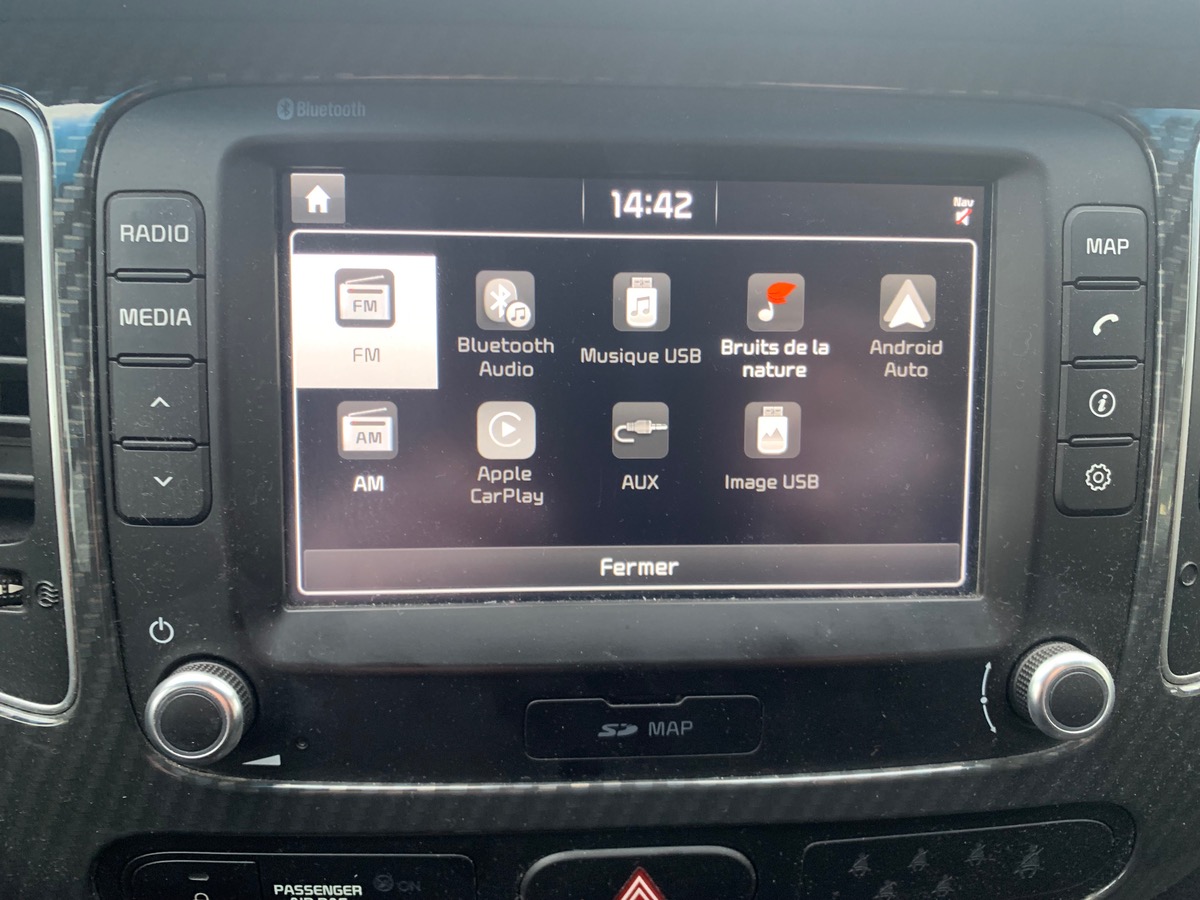 Kia Carens 141 ch | PREMIUM | 7 Places | Phase 2 | Attelage| Toit ouvrant | Caméra de recul | Jantes