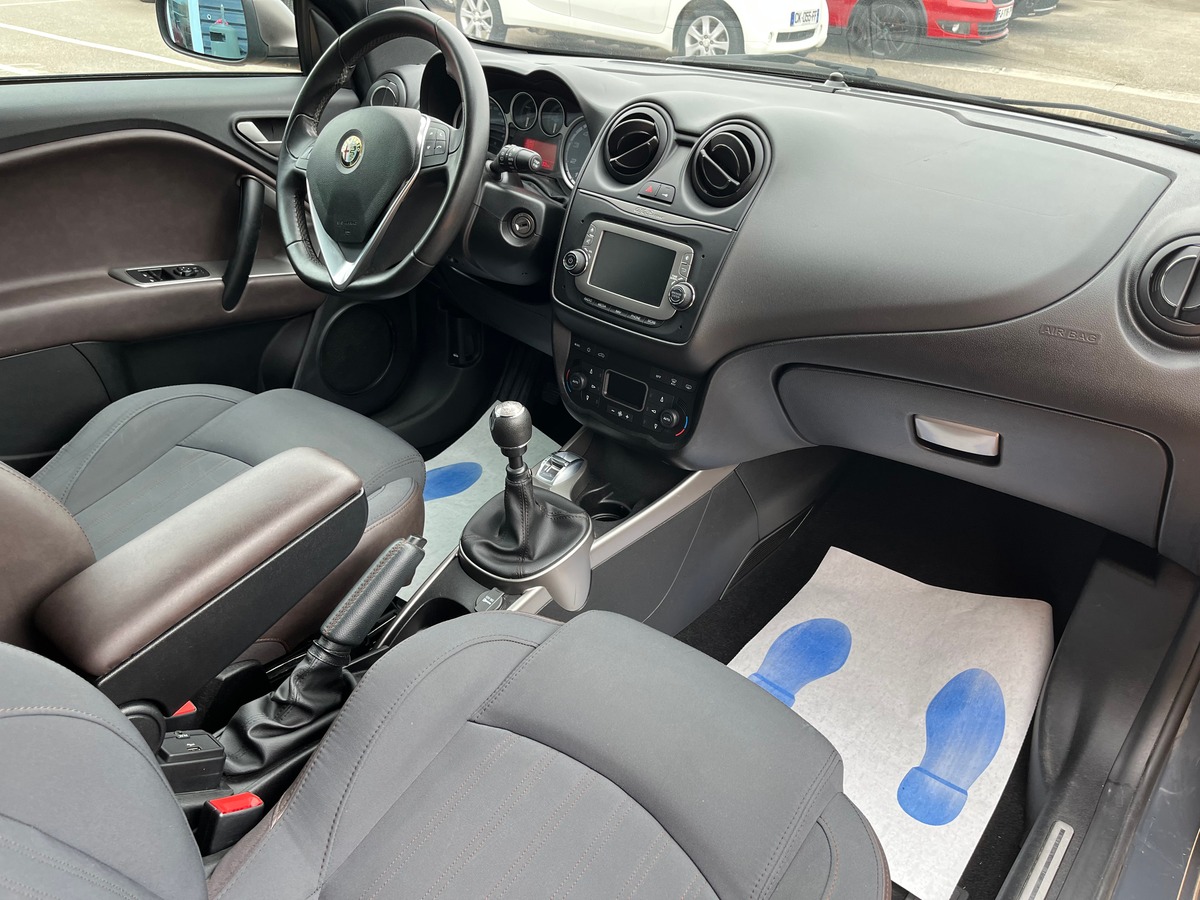 Alfa Romeo Mito Phase 3 0.9 TwinAir 105 CH COLLEZIONE 1ERE MAIN