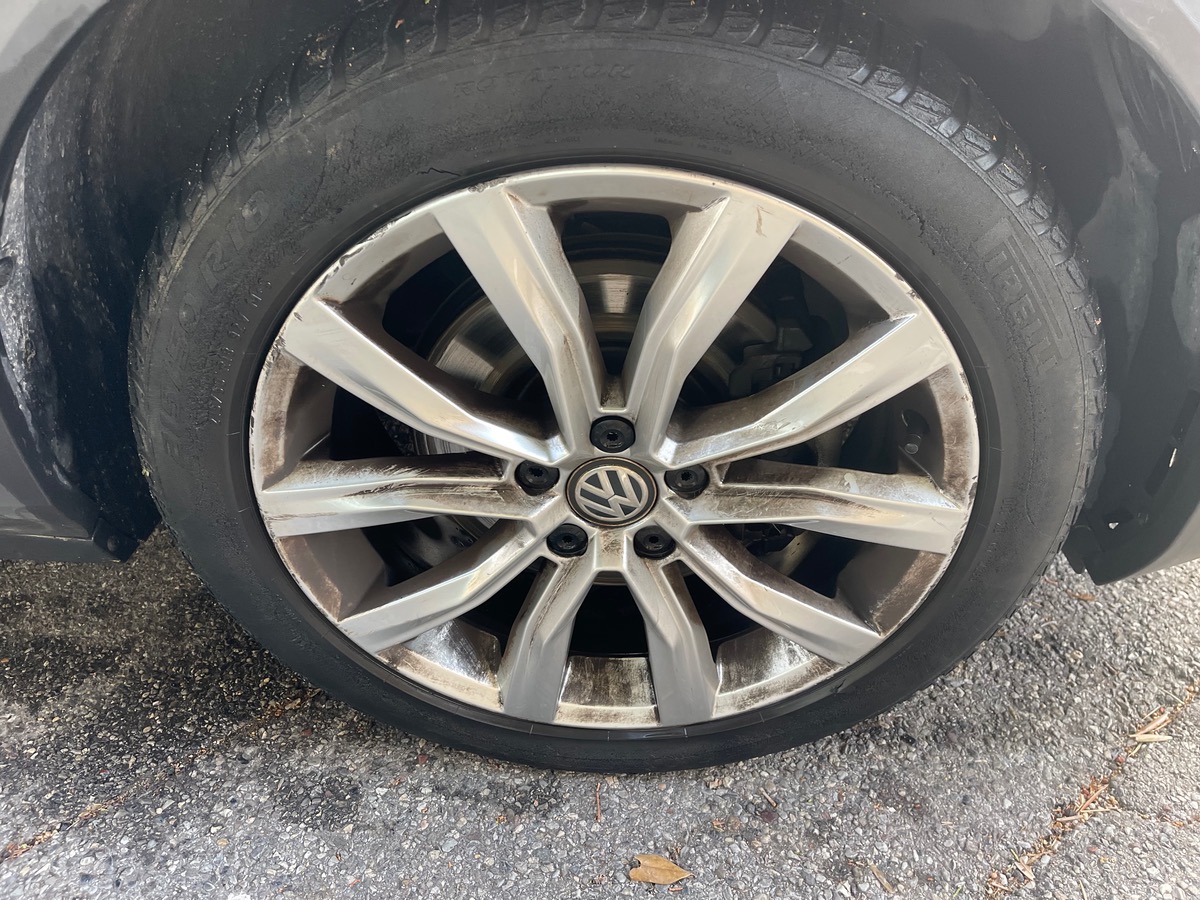 Volkswagen T-Roc 2.0 TSI 190 CV 4MOTION/ Toit Ouvrant / Carplay / Virtual /Finition Carat