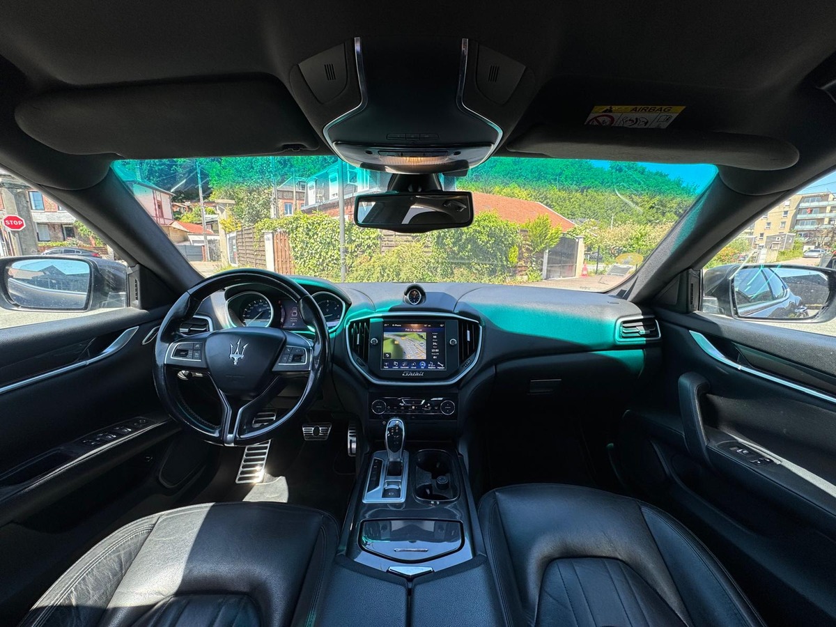 Maserati Ghibli 3.0 V6 Diesel 275 ZF8 - GARANTIE - Révisé