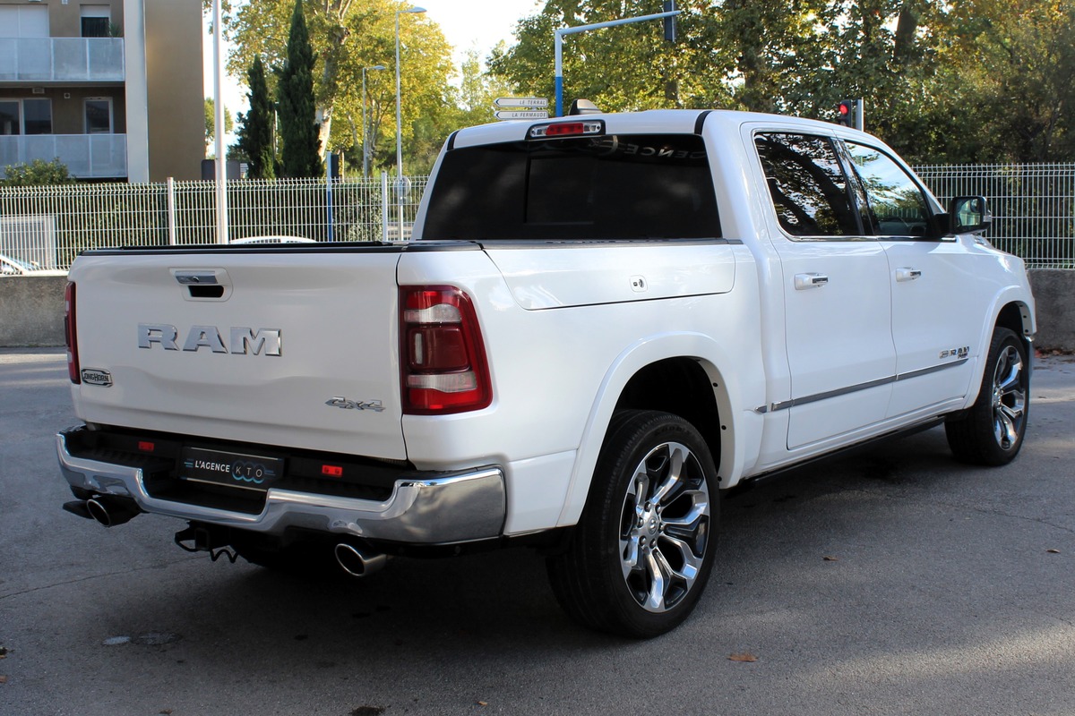 Dodge RAM CREW CAB 1500 5.7 V8 396 ch LARAMIE EDITION LONGHORN / RAM BOX / CARPLAY / ATTELAGE / E85
