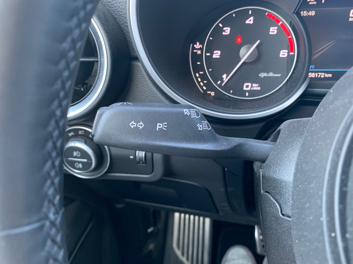 Alfa Romeo Stelvio 190 ch | Sprint | Caméra recul | Apple car Play | Coffre assisté électriquement