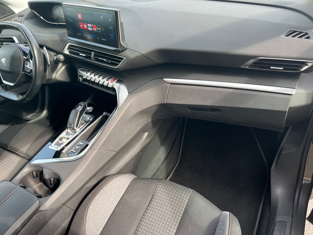 Peugeot 3008 130 ch | ACTIVE BUSINESS | EAT8 | Garantie jusqu'au 16/05/2026 | Caméra de recul