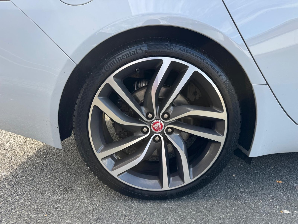 Jaguar XF 30d Prestige 3.0 V6 - Garantie