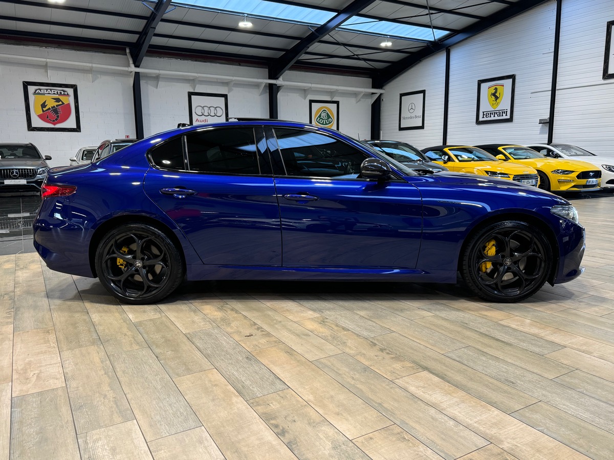 Alfa Romeo Giulia Q4 2.2 AT8 210CV VELOCE TOIT OUVRANT K
