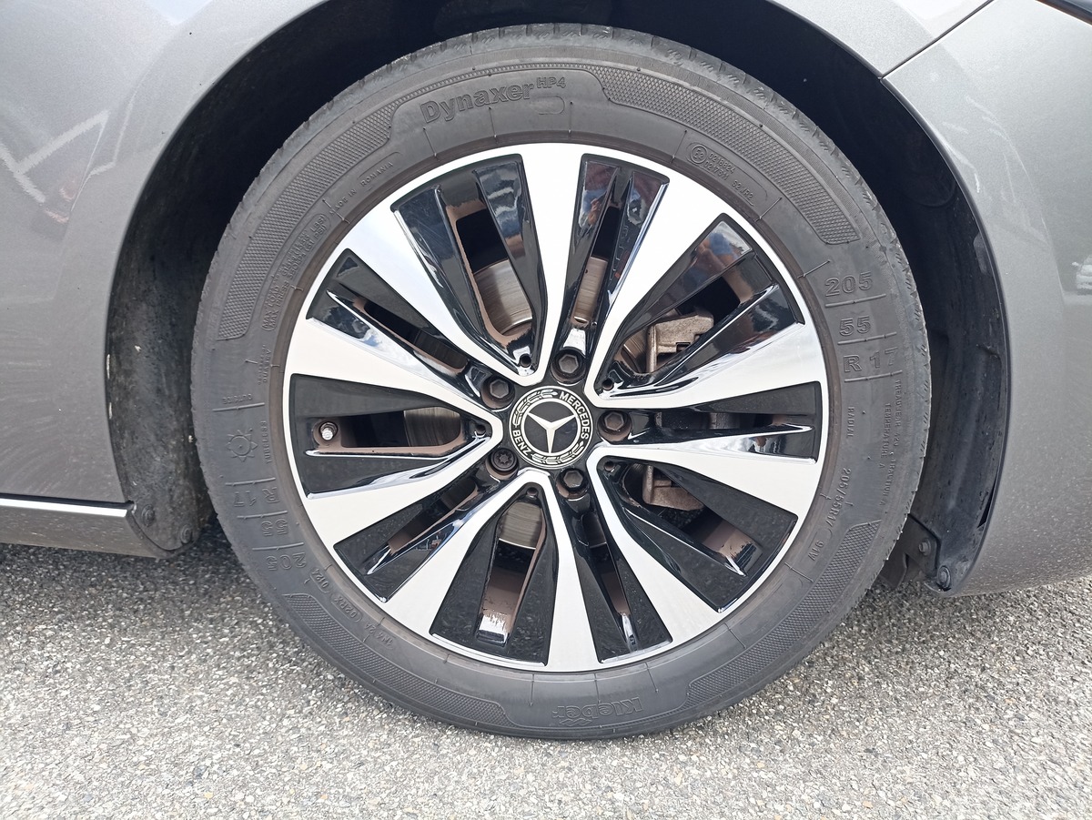 Mercedes-Benz Classe A A180 136 7G-DCT BUSINESS LINE