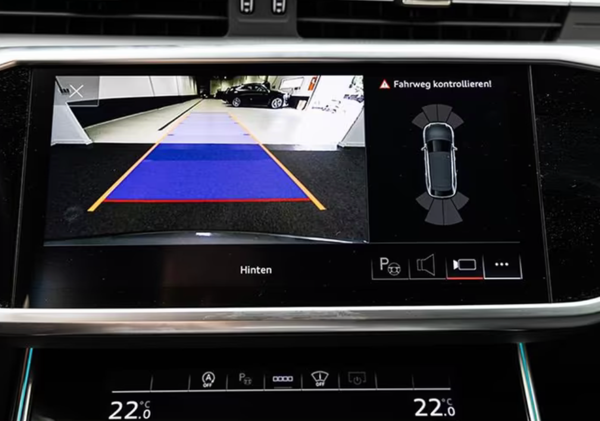 Audi A6 Avant 55 TFSI 340ch S line quattro S tronic 7/Caméra/Matrix/VO allemand/Malus 8700e