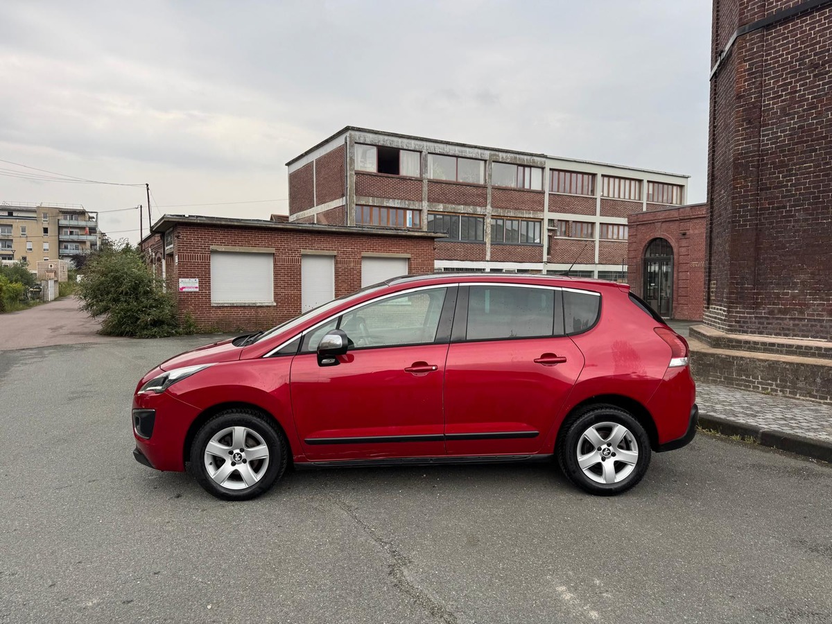 Peugeot 3008 phase 2 1.6 hdi 115cv Allure - Garantie