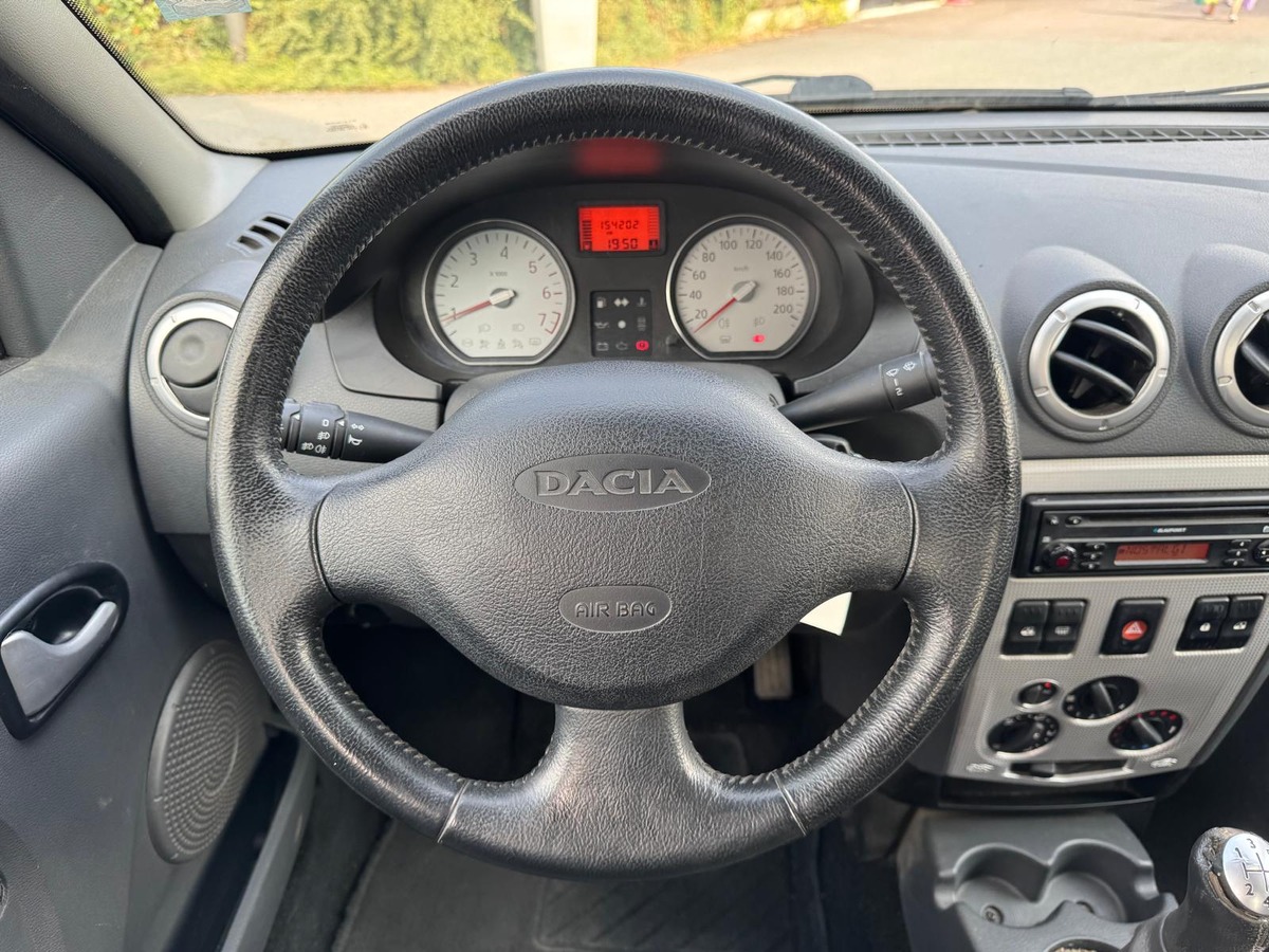 Dacia Logan 1.5 dCi Prestige 85-Attelage-Distribution neuve-Garantie