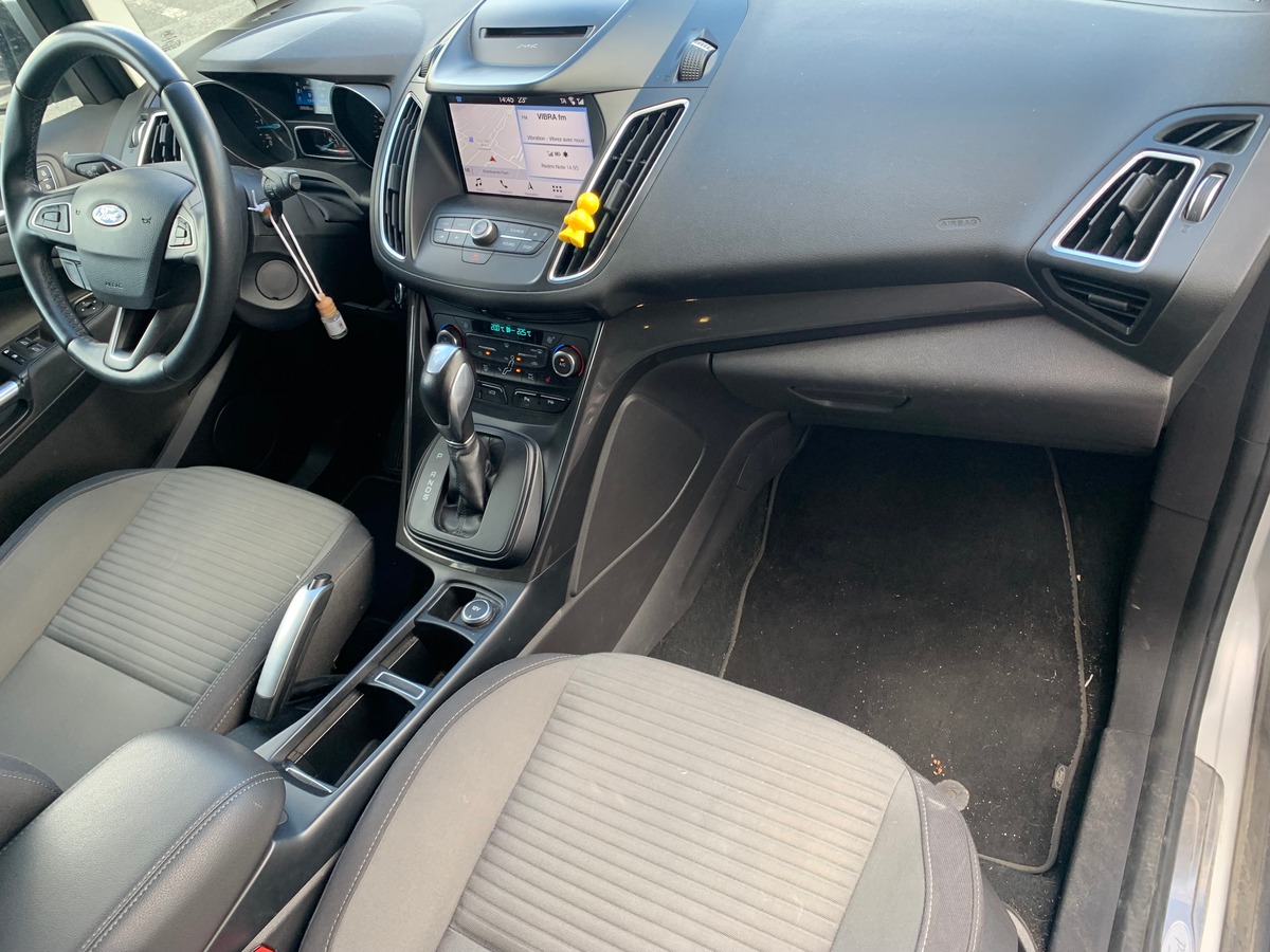 Ford C-max 170 chevaux | Titanium | Radar avant et arrière | Sièges chauffants | Apple car play