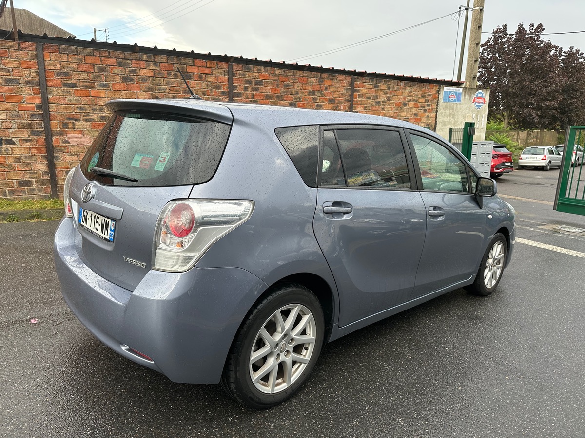 Toyota Verso 2.0 D-4D 126 CV édition 4XCARTE 