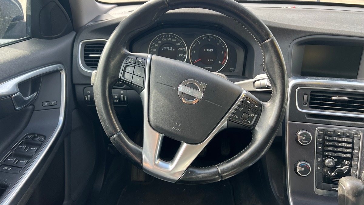 Volvo V60 d3 163ch Start&Stop Océan Race Edition Geartronic - 5 cylindres