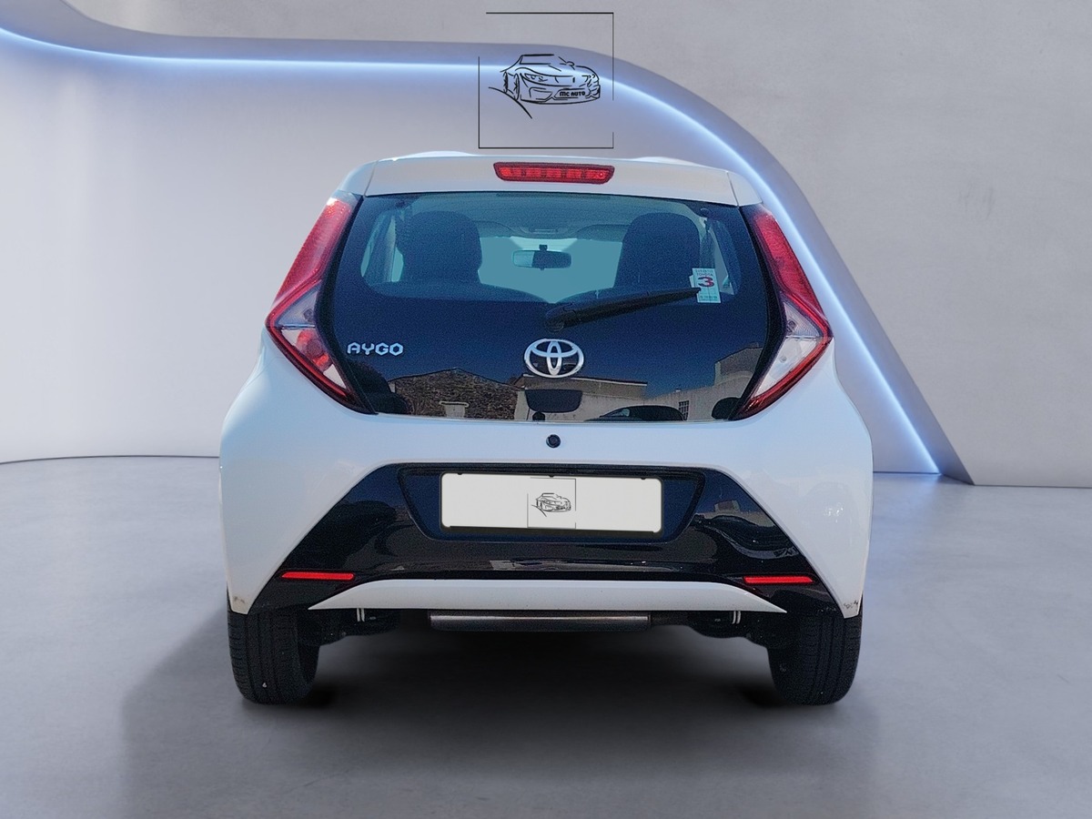 Toyota Aygo 1.0 VVTI BOITE AUTO